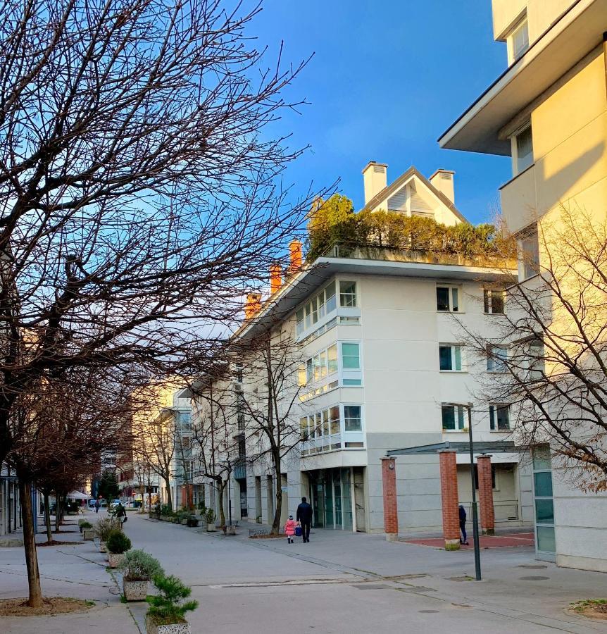 Sun Room **** Ljubljana Luaran gambar